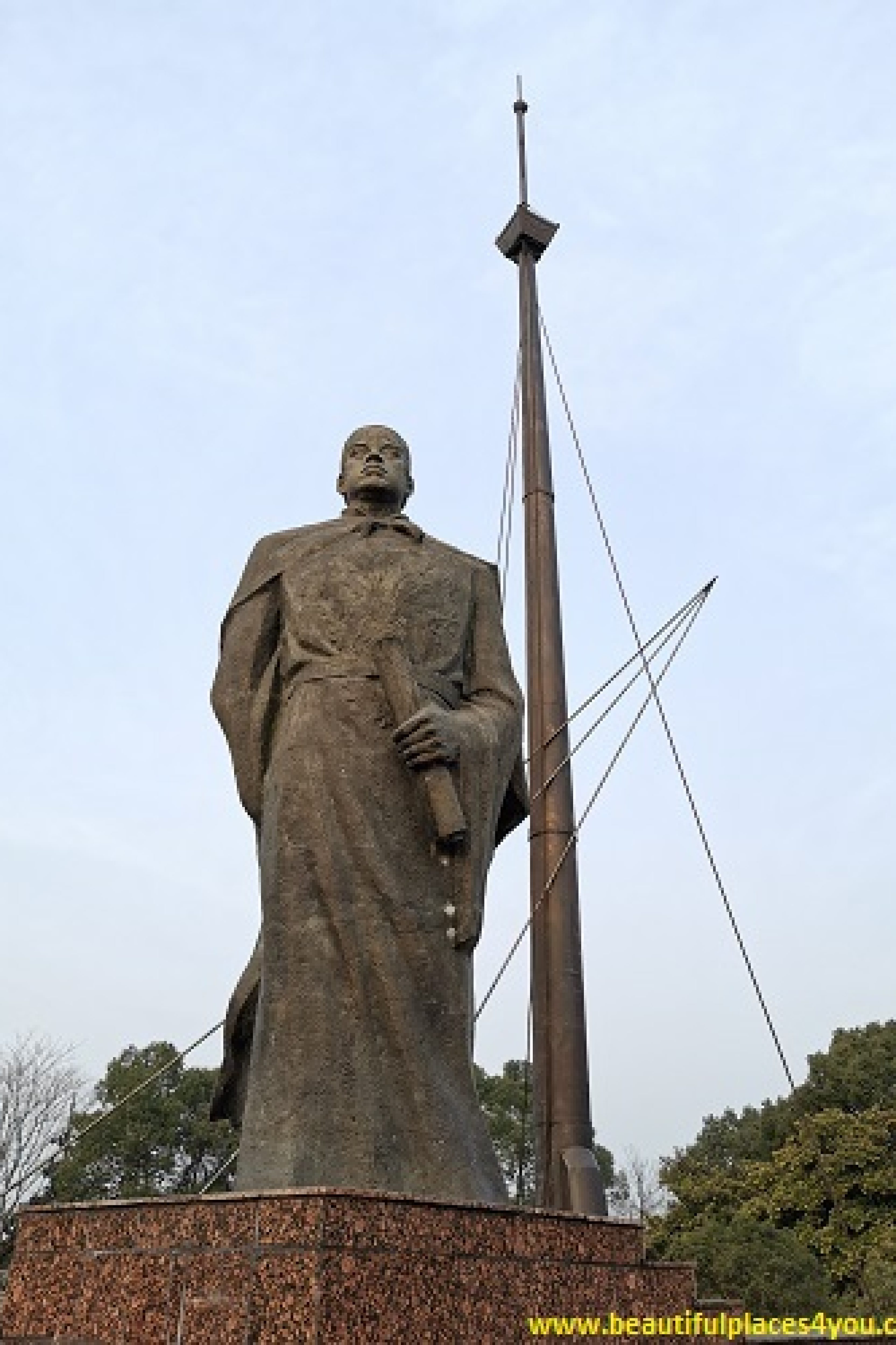 Nanjing Gulou Admiral Zhenghe Treasure Ship Ruins Park Statue of Admiral Zhenghe Nanjing Gulou Admiral Zhenghe Treasure Ship Ruins Park Statue of Admiral Zhenghe